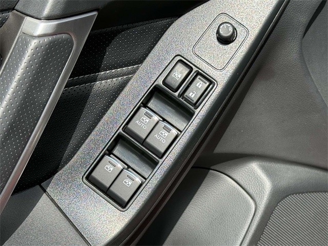 2017 Subaru Forester 2.0XT Touring photo 28