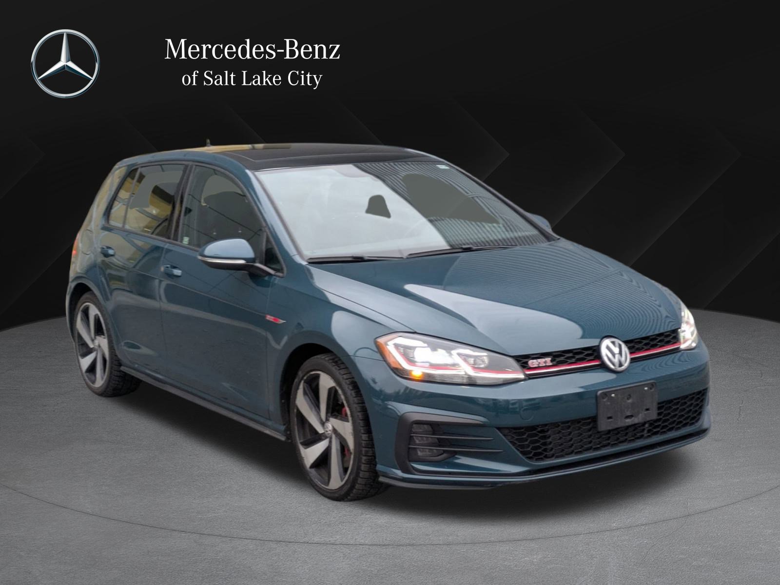 2019 Volkswagen Golf GTI SE's photo