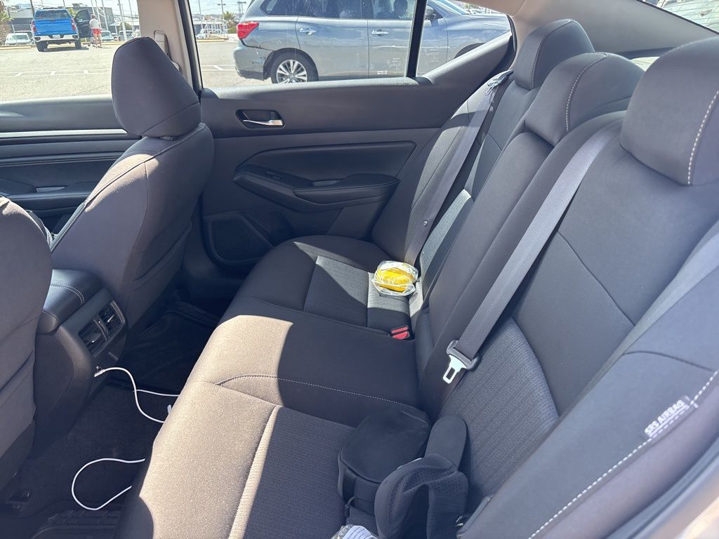 2019 Nissan Altima 2.5 SV photo 18
