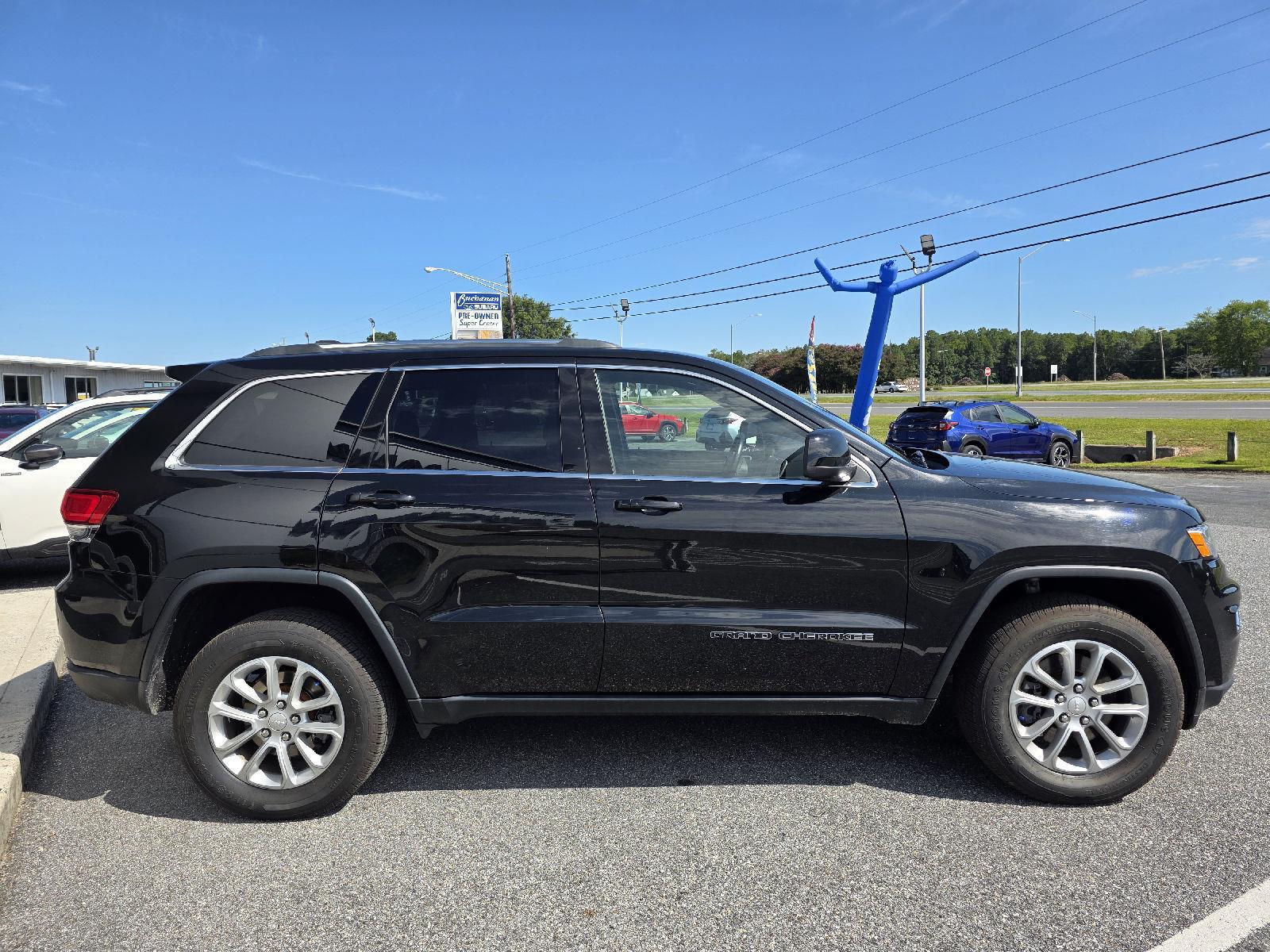 2021 Jeep Grand Cherokee Laredo E photo 4