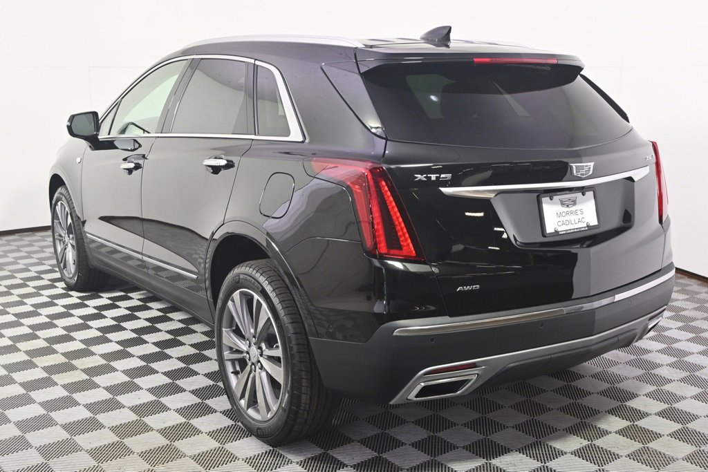 2025 Cadillac XT5 Premium Luxury photo 2