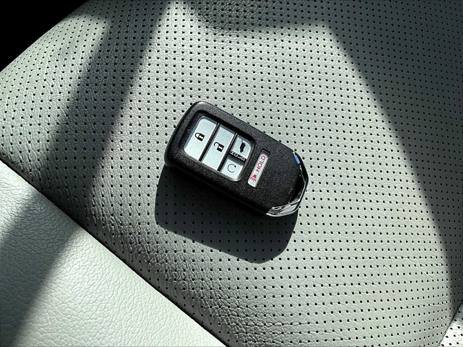 2020 Honda Pilot Elite photo 29