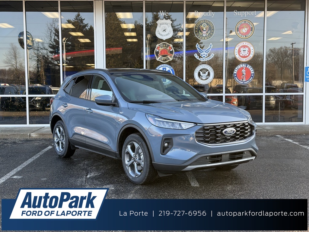 2026 Ford Escape ST-Line Select's photo