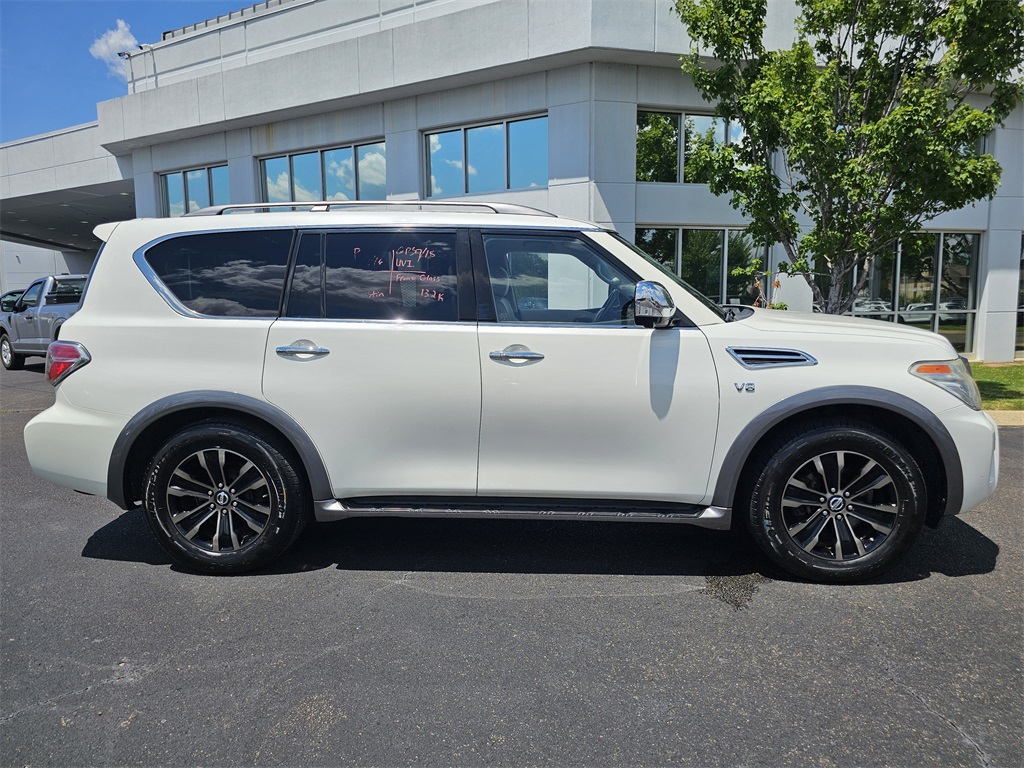 2017 Nissan Armada Platinum photo 3