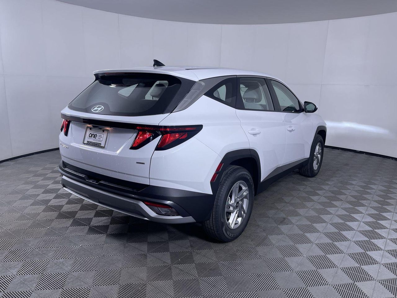 2025 Hyundai Tucson SE photo 5