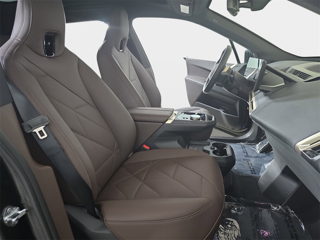 2025 Bmw iX photo 9