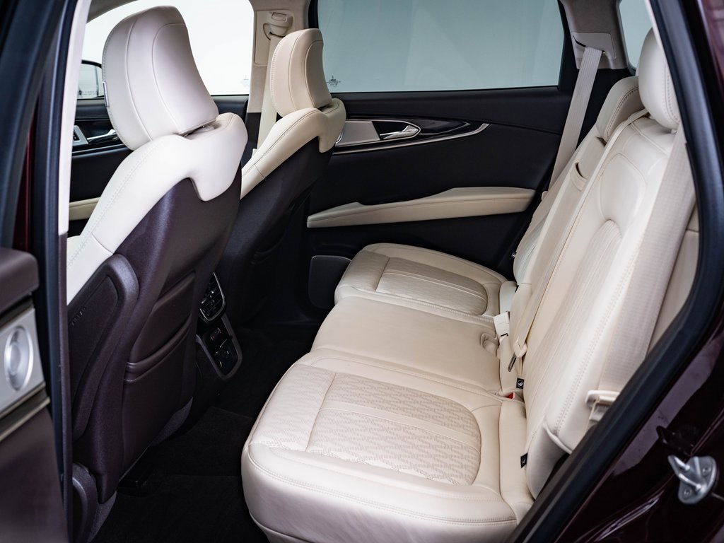 2022 Lincoln Nautilus Black Label photo 22