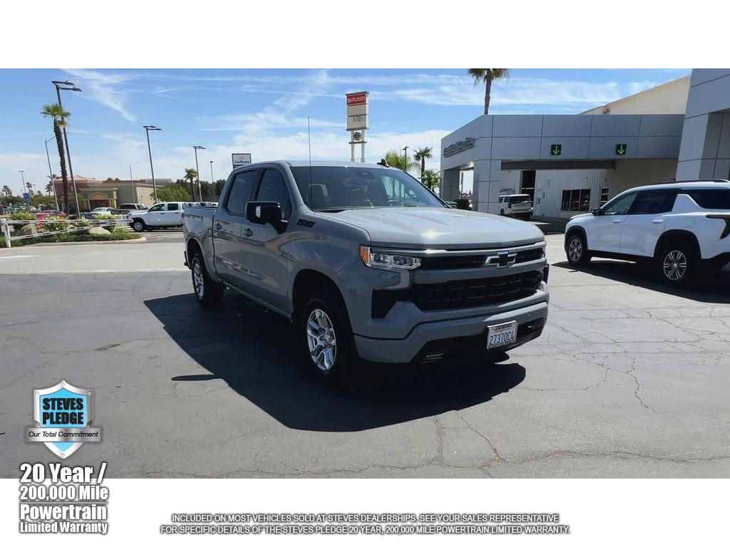 2025 Chevrolet Silverado 1500 RST photo 2