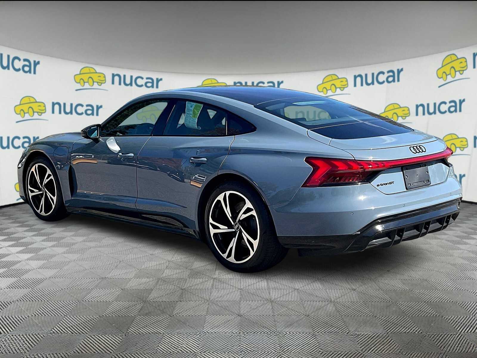 2022 Volkswagen ID.4 Pro S photo 4