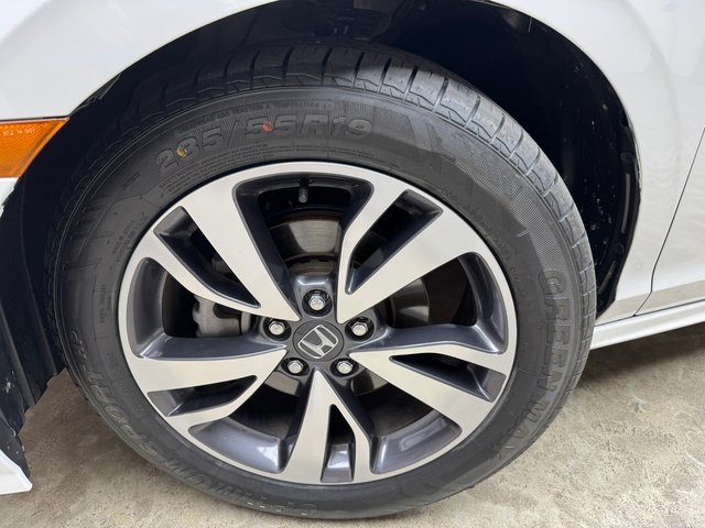 2023 Honda Odyssey Touring photo 25
