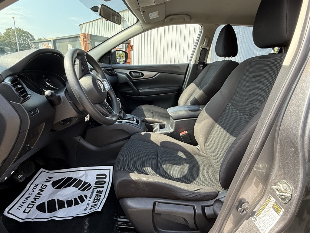 2018 Nissan Rogue Sport S photo 19