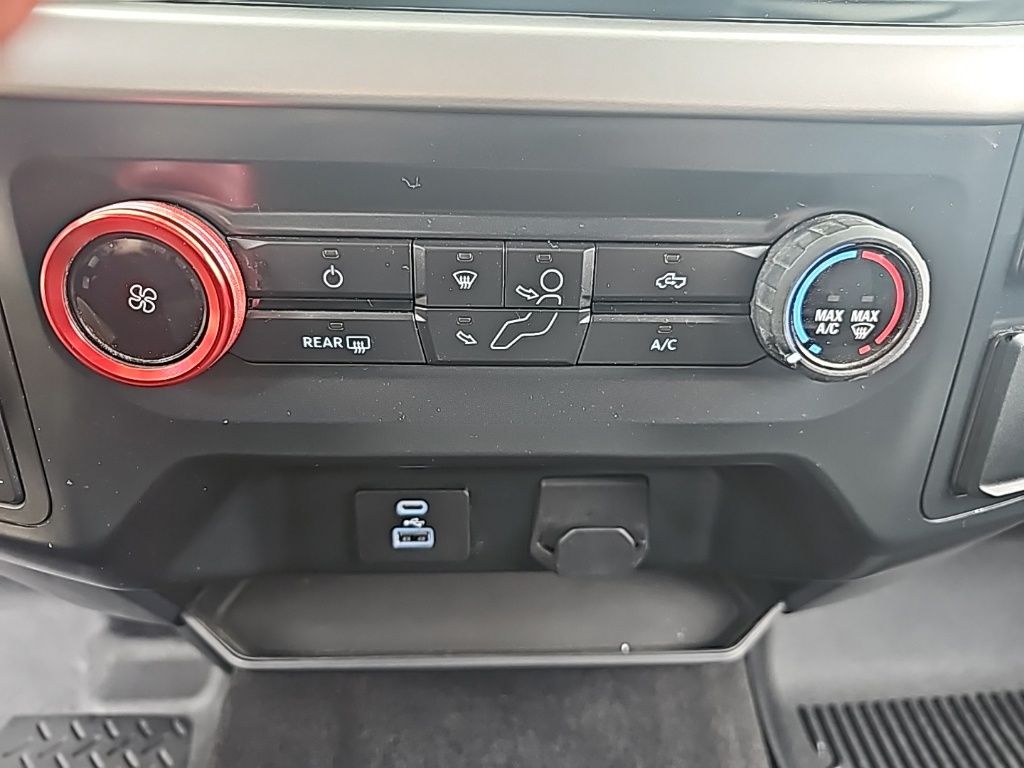 2022 Ford F-150 XLT photo 24
