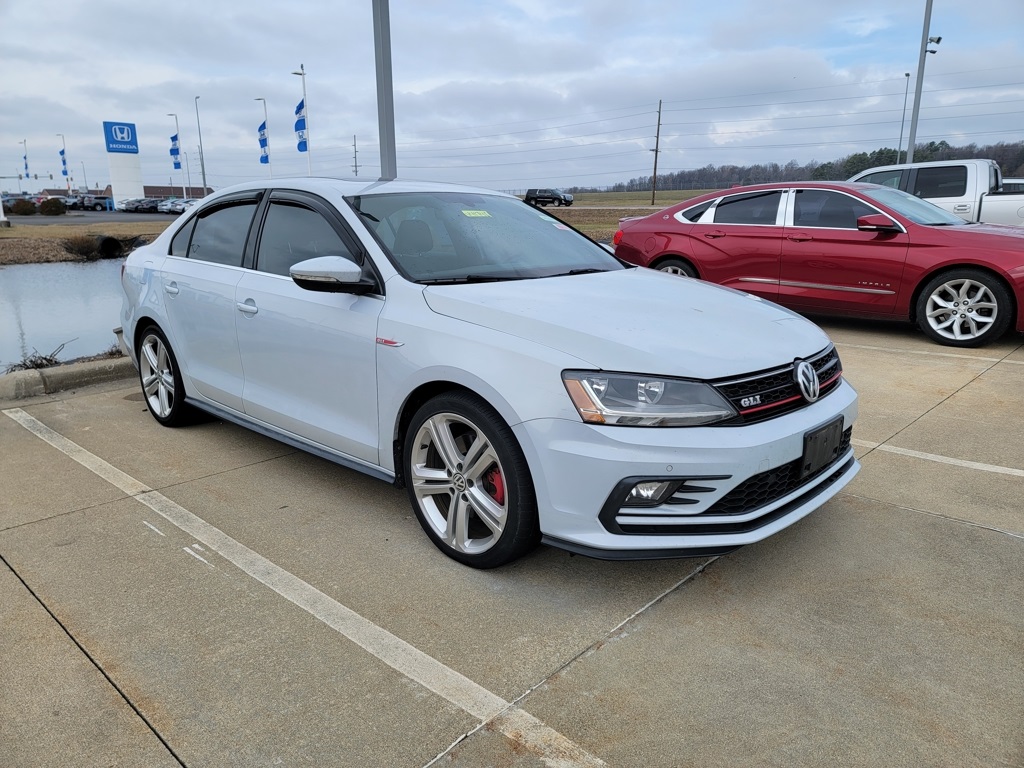 2017 Volkswagen Jetta GLI's photo