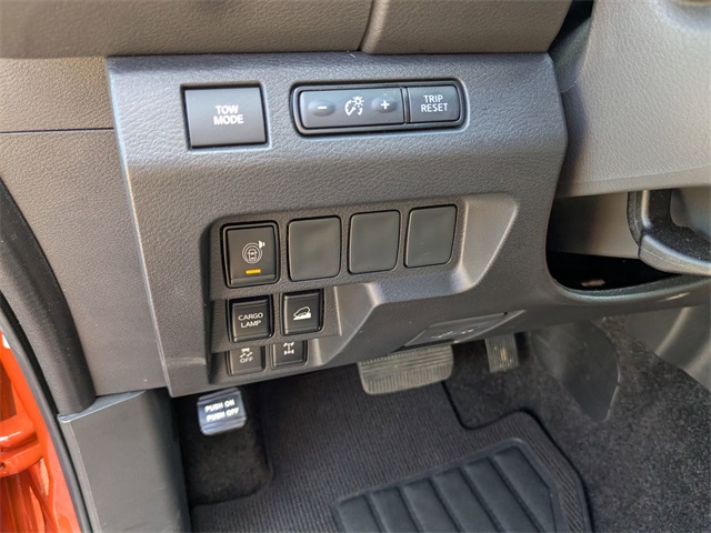2025 Nissan Frontier PRO-4X photo 16