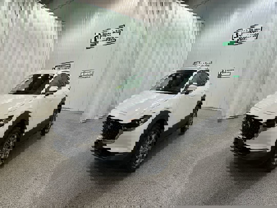 2025 Mazda CX-30 2.5 S Preferred photo 3