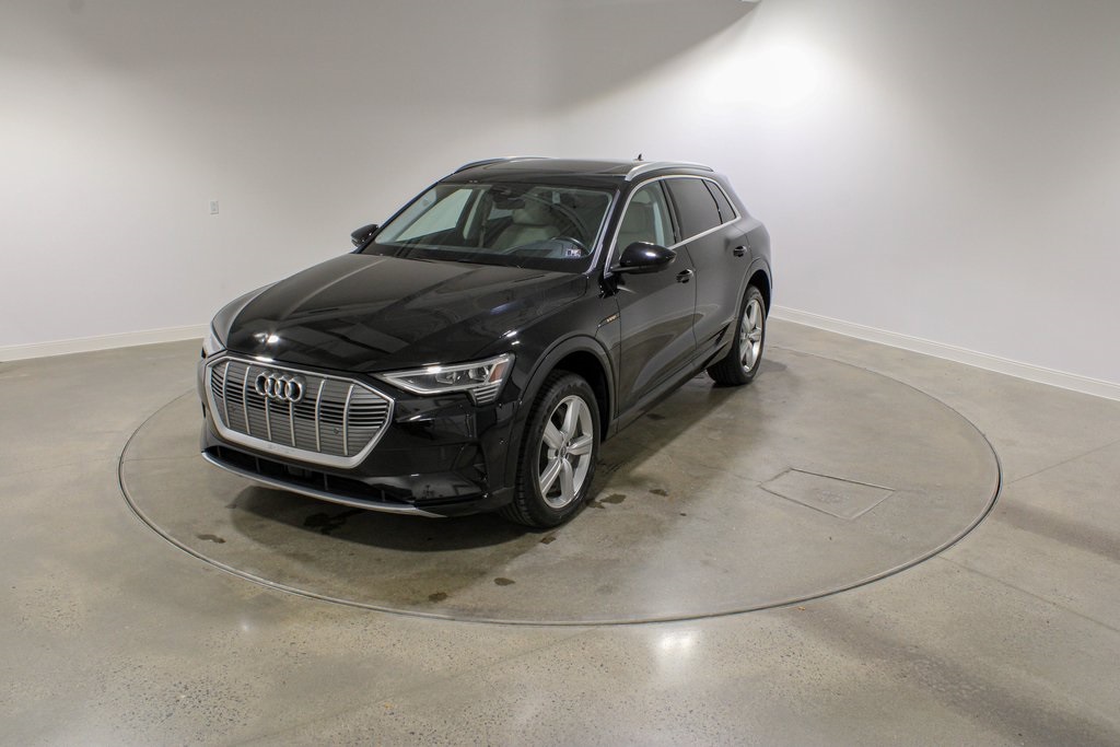 2019 Audi e-tron Prestige