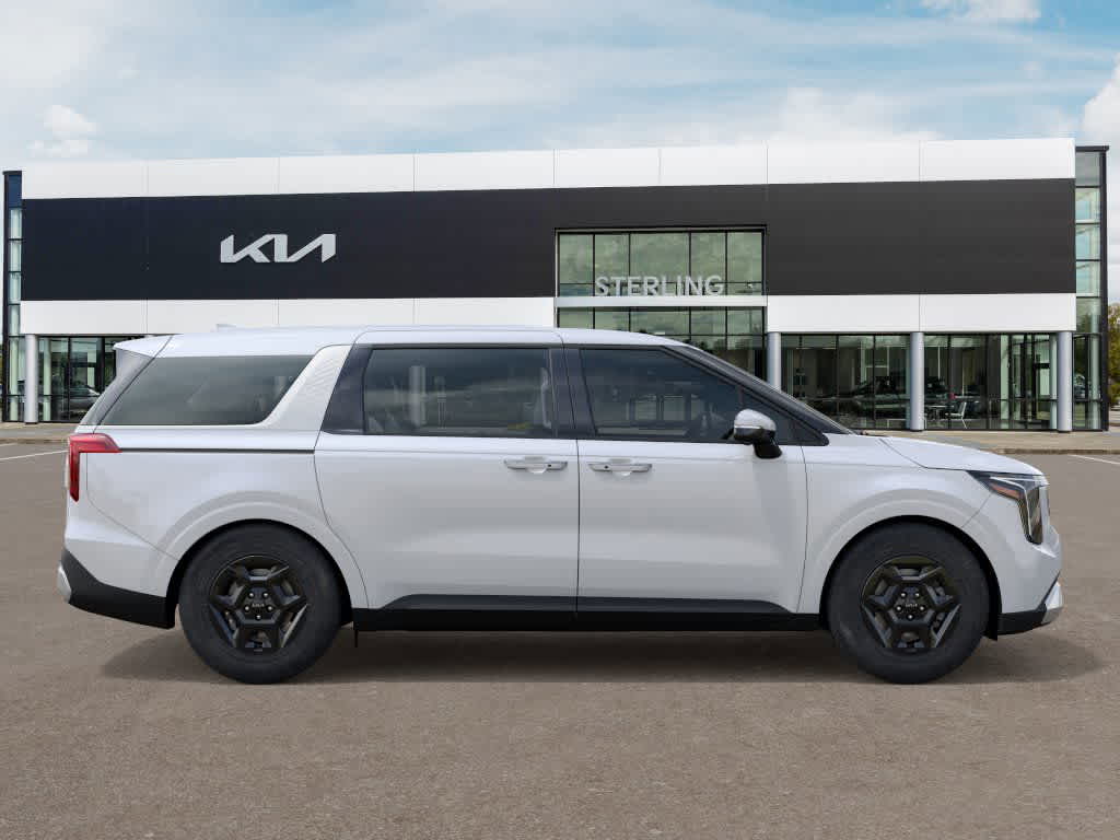 2026 Kia Carnival LXS photo 7