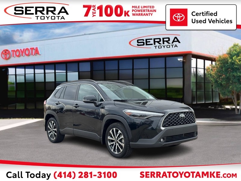 2024 Toyota Corolla Cross XLE's photo