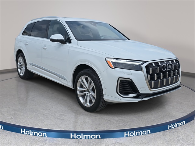 2025 Audi Q7 55 Premium Plus photo 3