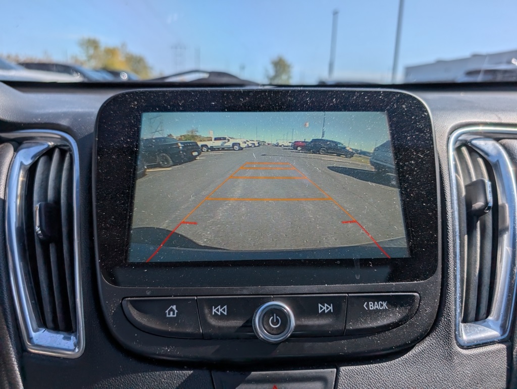 2017 Chevrolet Malibu 1LT photo 14