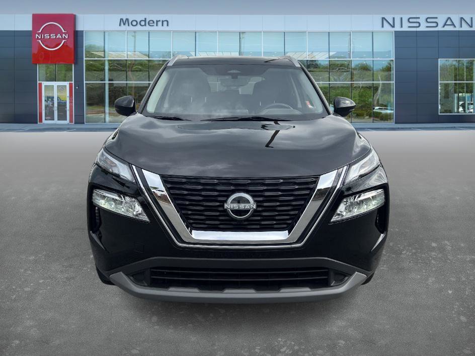 2022 Nissan Rogue SV photo 2