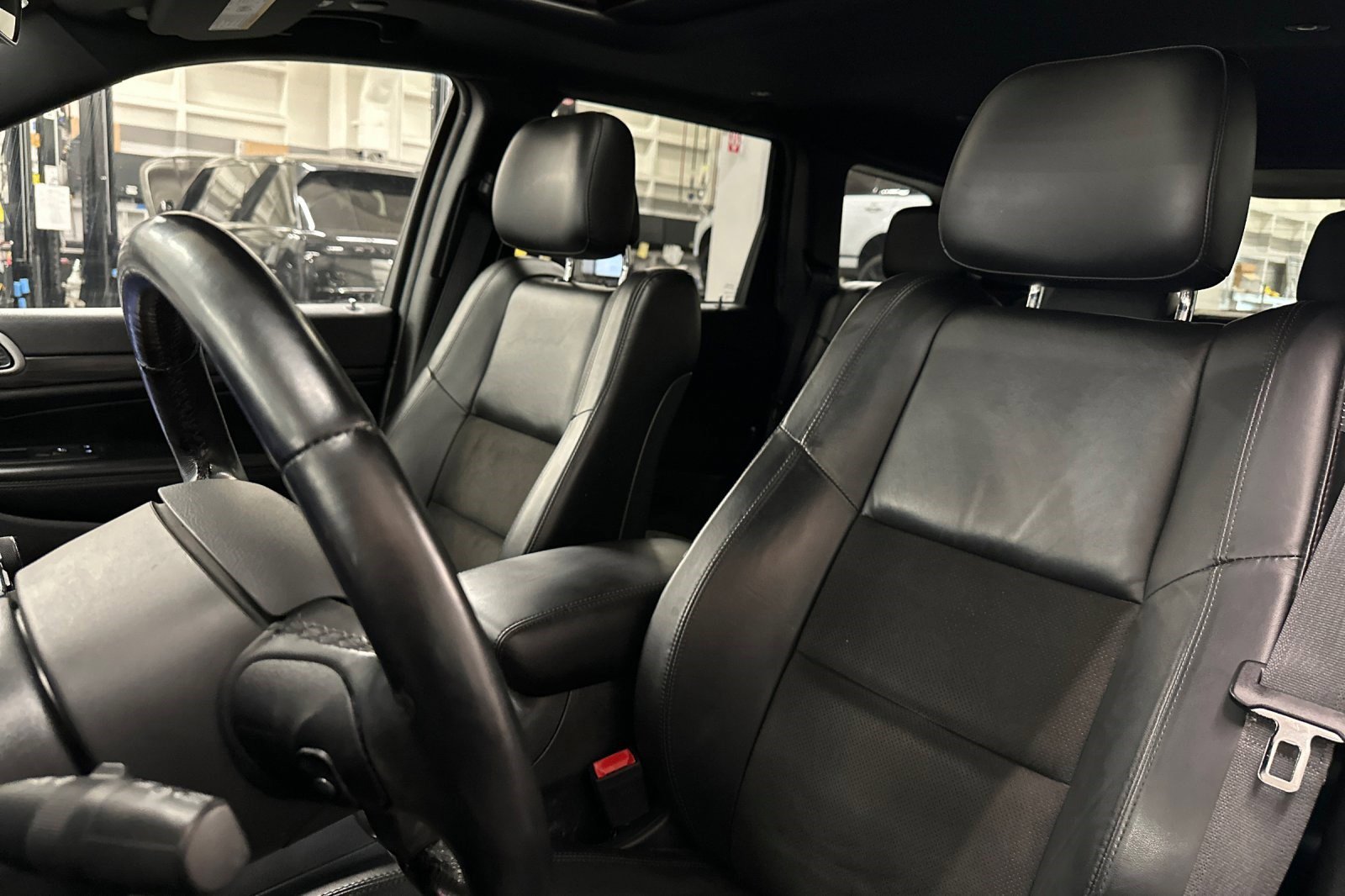 2021 Jeep Grand Cherokee Laredo X photo 4