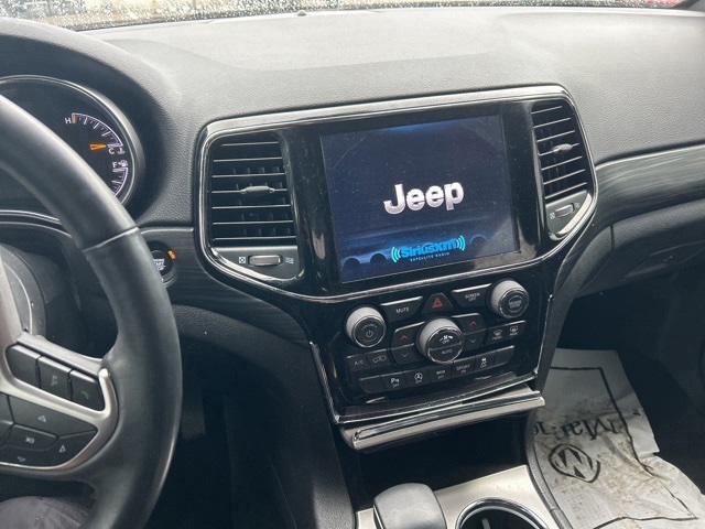 2019 Jeep Grand Cherokee Altitude photo 2