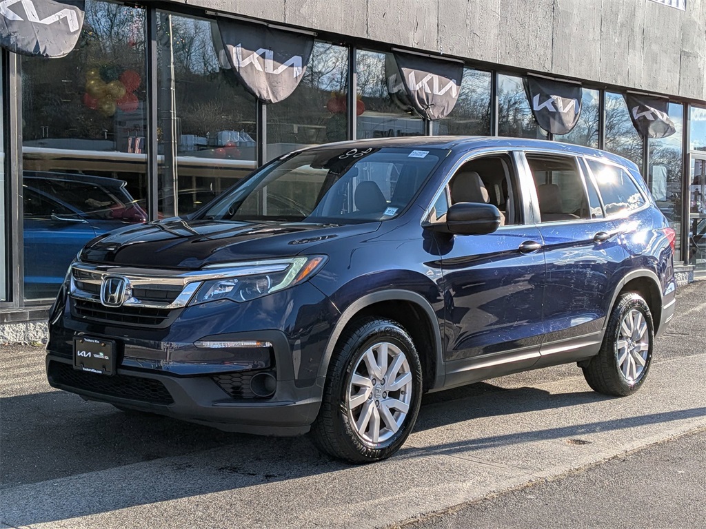 2019 Honda Pilot LX's photo