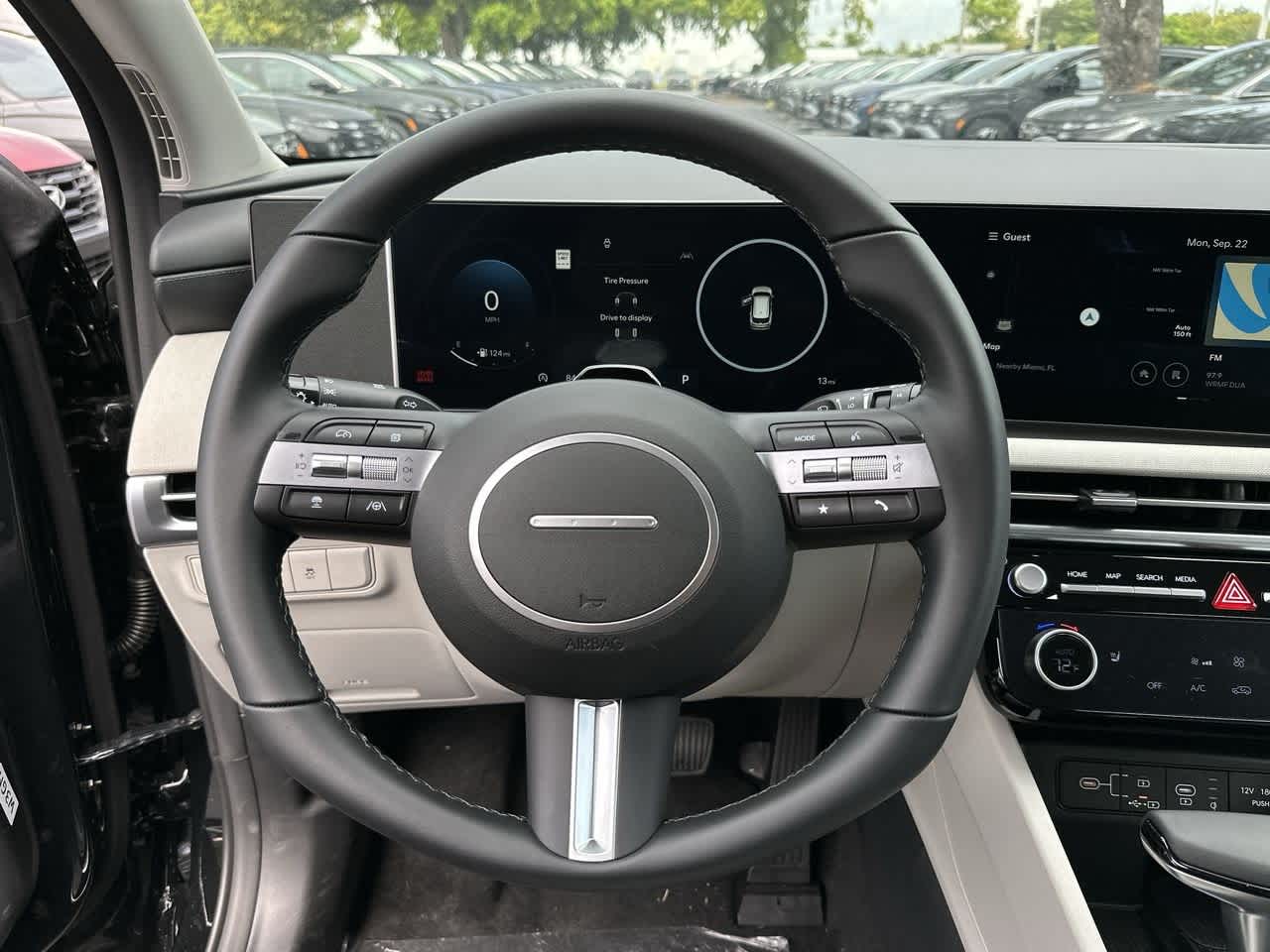 2025 Hyundai Tucson SEL Convenience photo 13