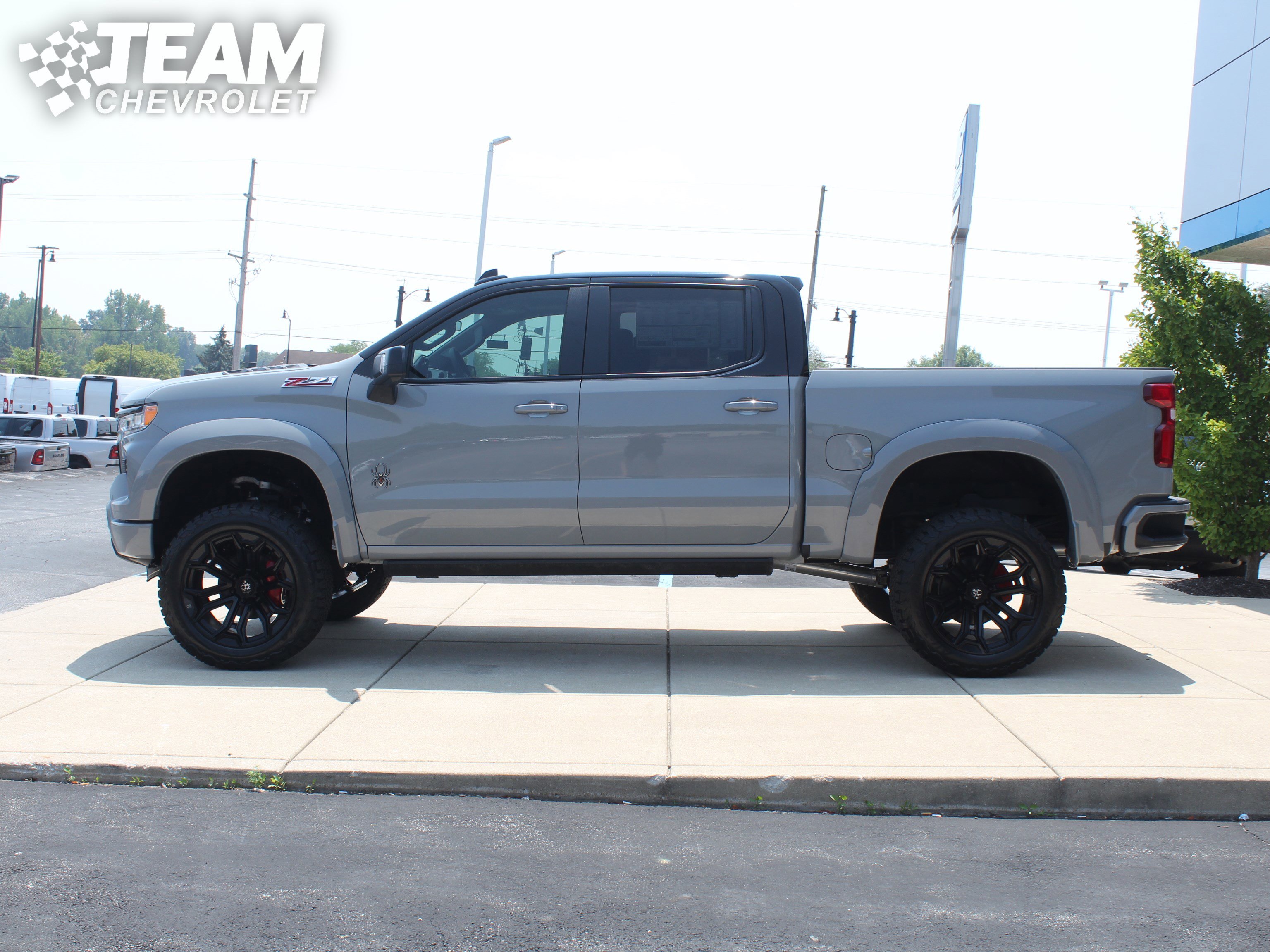 2025 Chevrolet Silverado 1500 RST photo 5