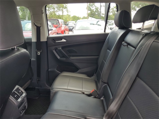 2021 Volkswagen Tiguan SE photo 27