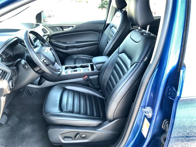 2024 Ford Edge SEL photo 3