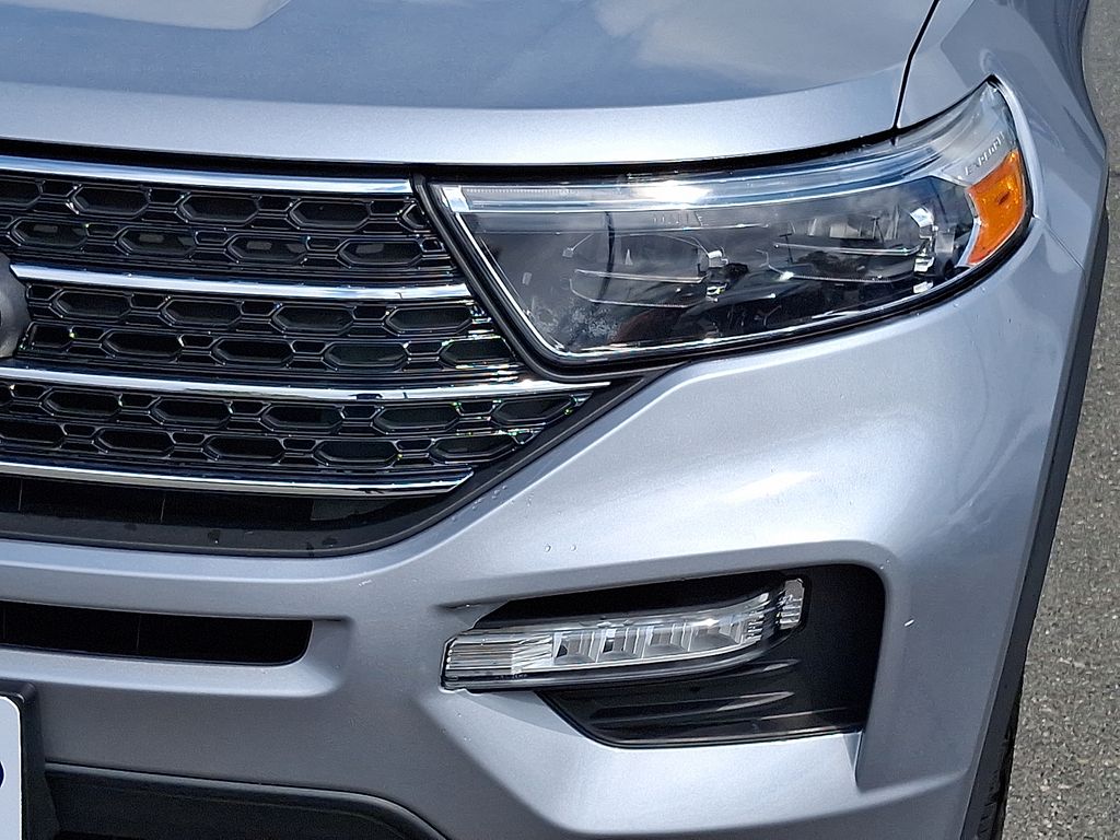 2022 Ford Explorer XLT photo 7