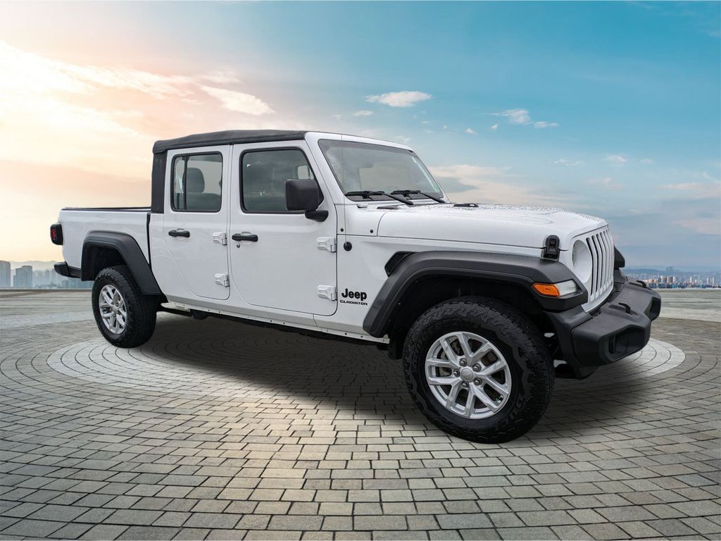 2022 Jeep Gladiator Sport photo 2