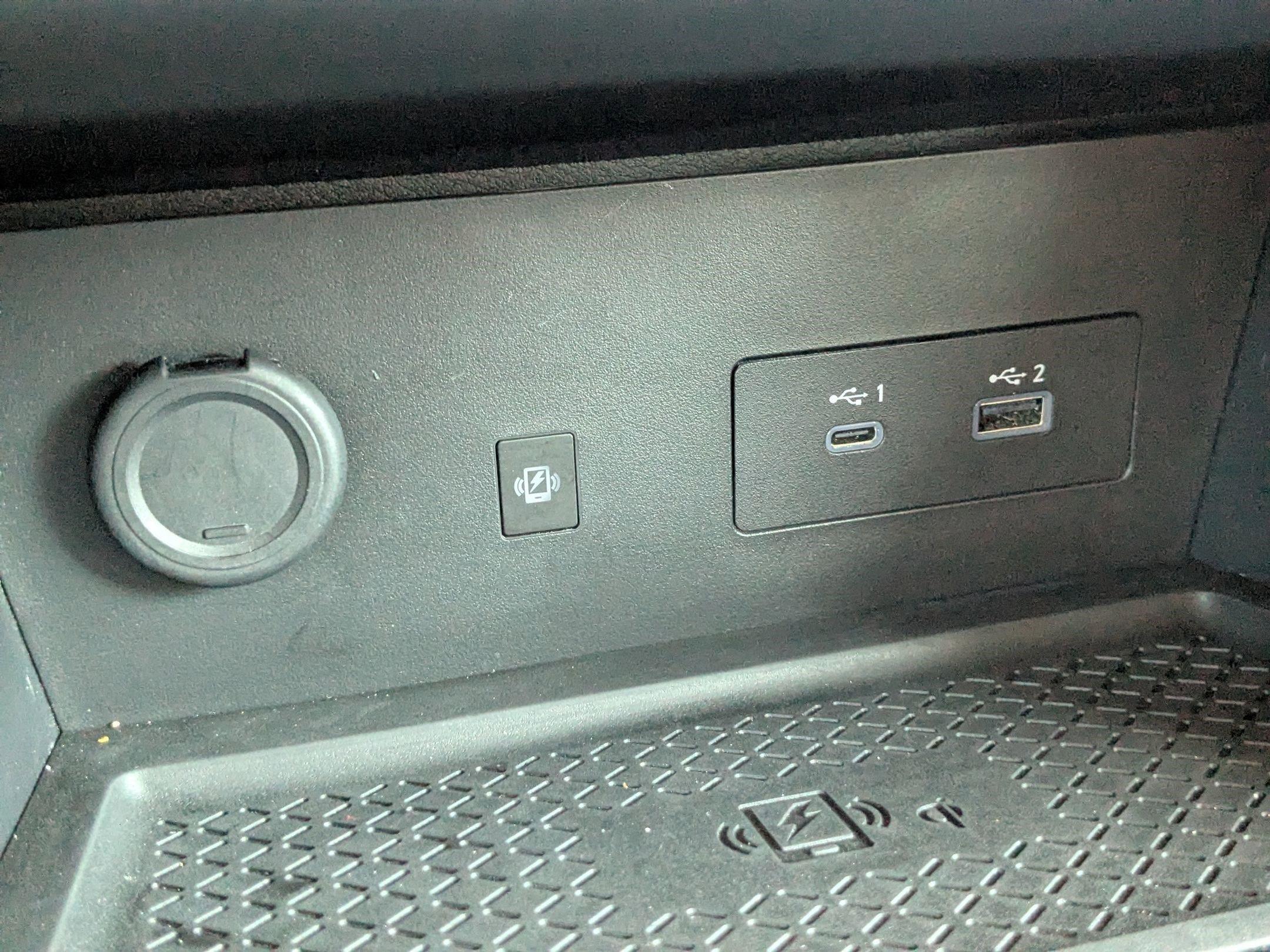 2023 Nissan Pathfinder Platinum photo 23