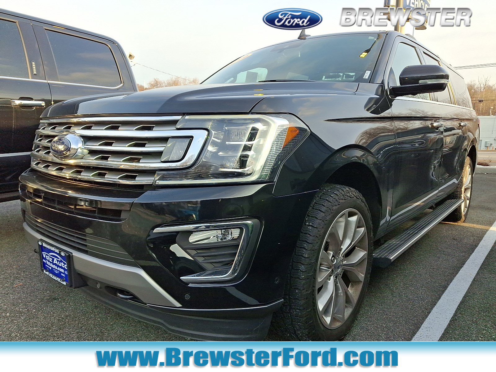2019 Ford Expedition Limited's photo