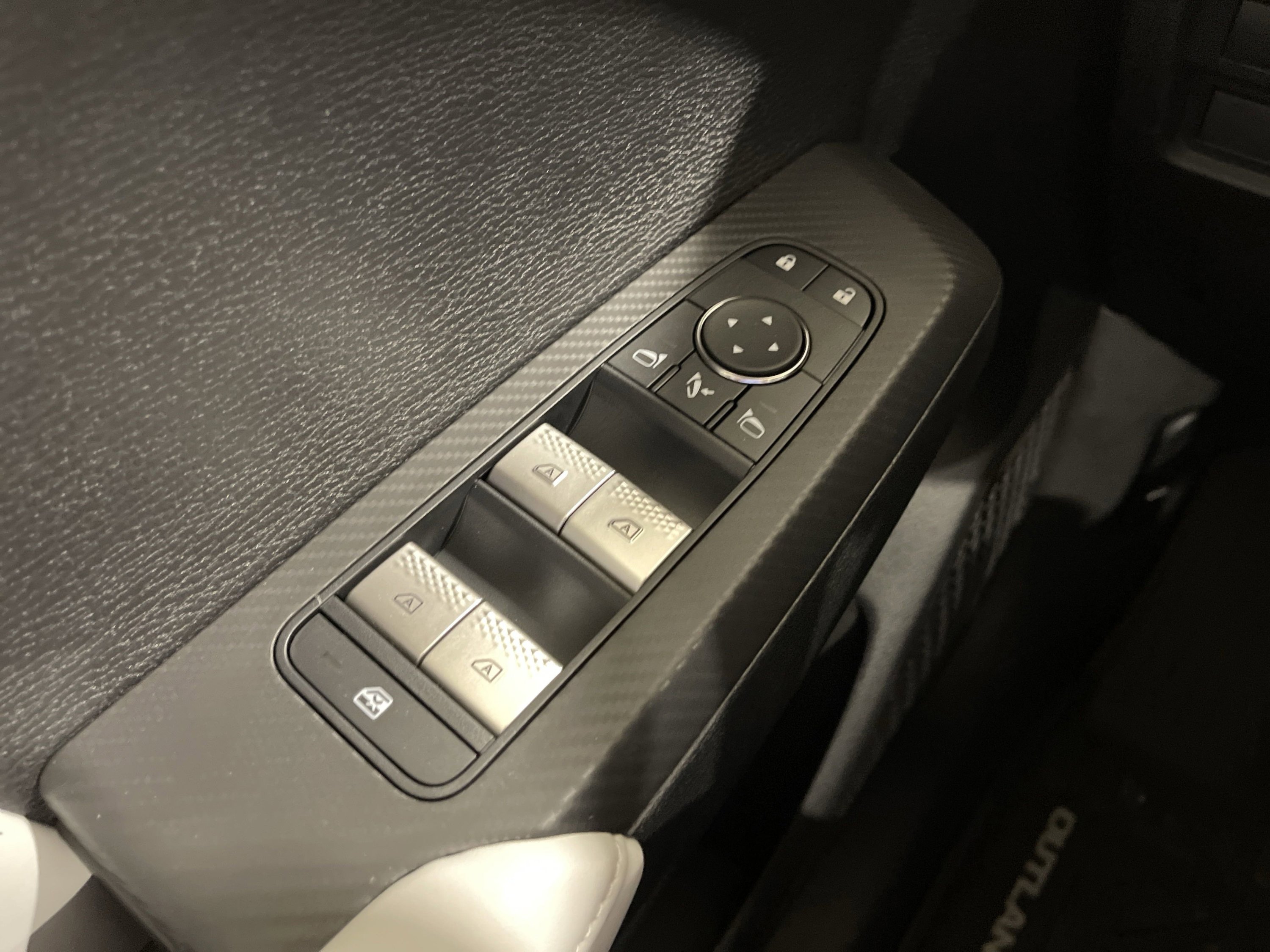2025 Mitsubishi Outlander SE photo 21