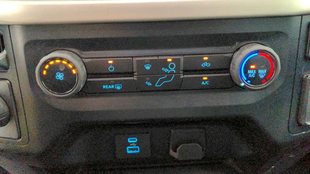 2023 Ford F-150 XLT photo 16