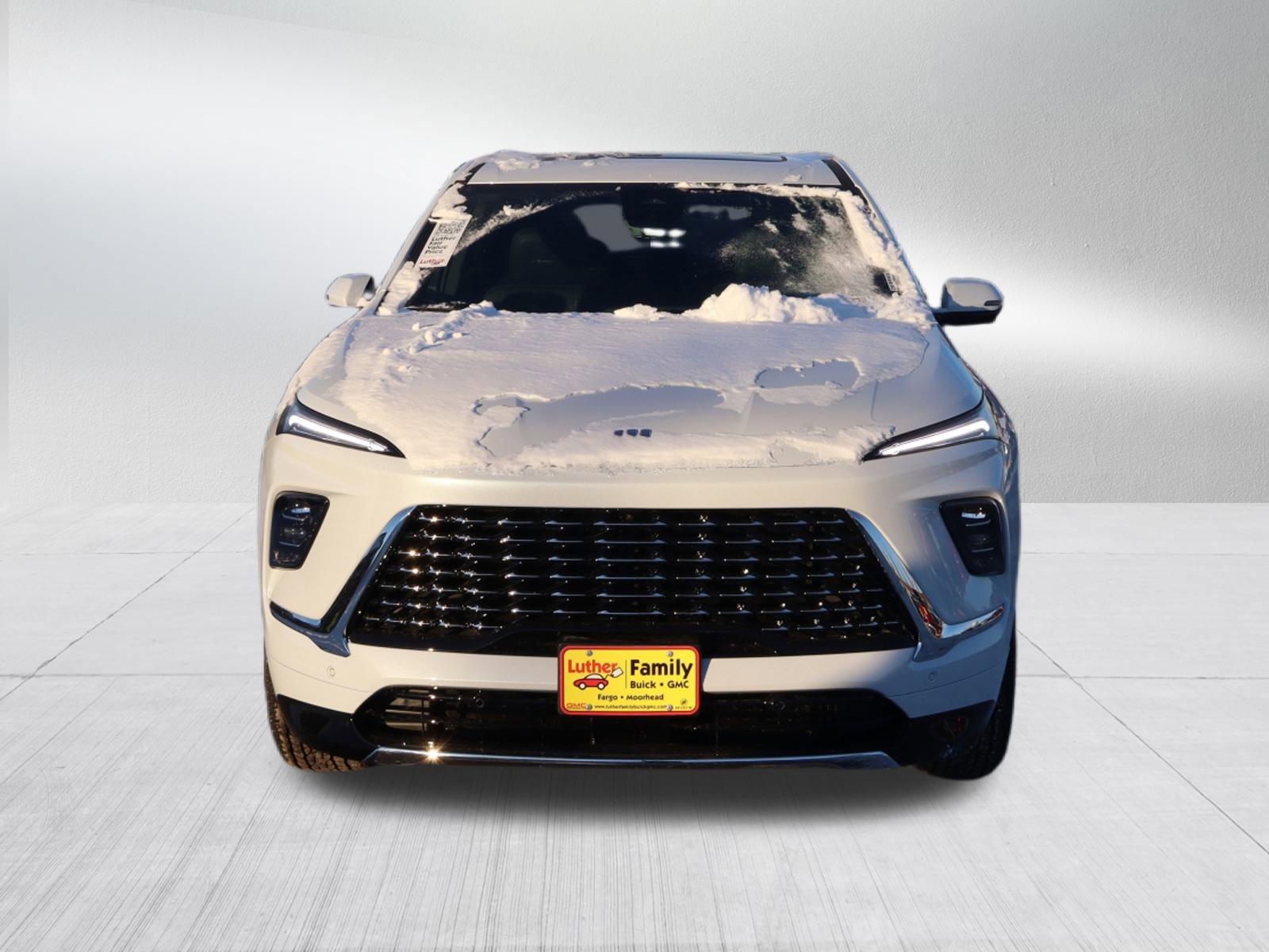 2026 Buick Enclave Avenir photo 2