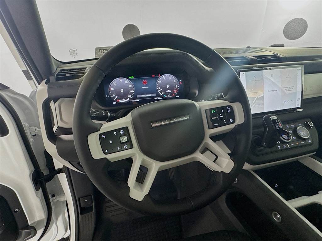 2025 Land Rover Defender 110 X-Dynamic SE photo 9
