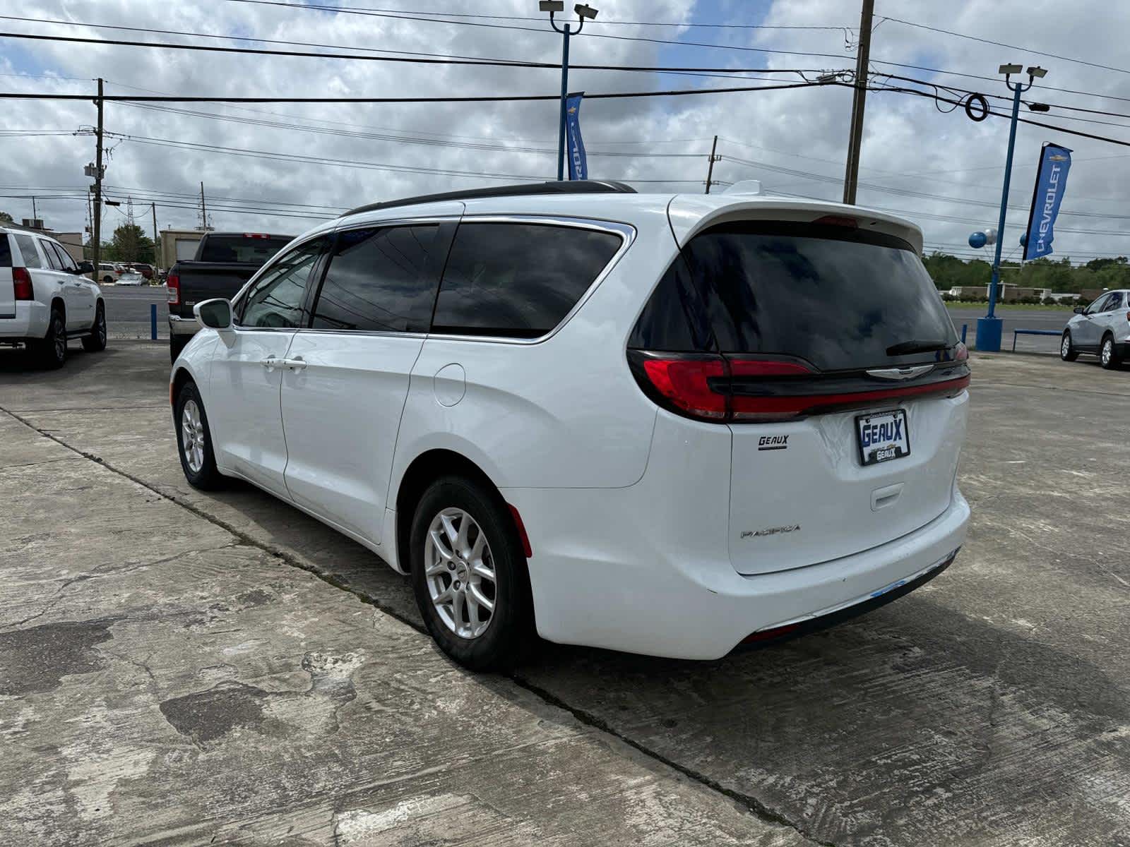 2022 Chrysler Pacifica Touring L photo 14