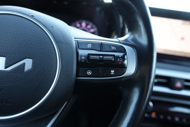 2024 Kia K5 GT-Line photo 4