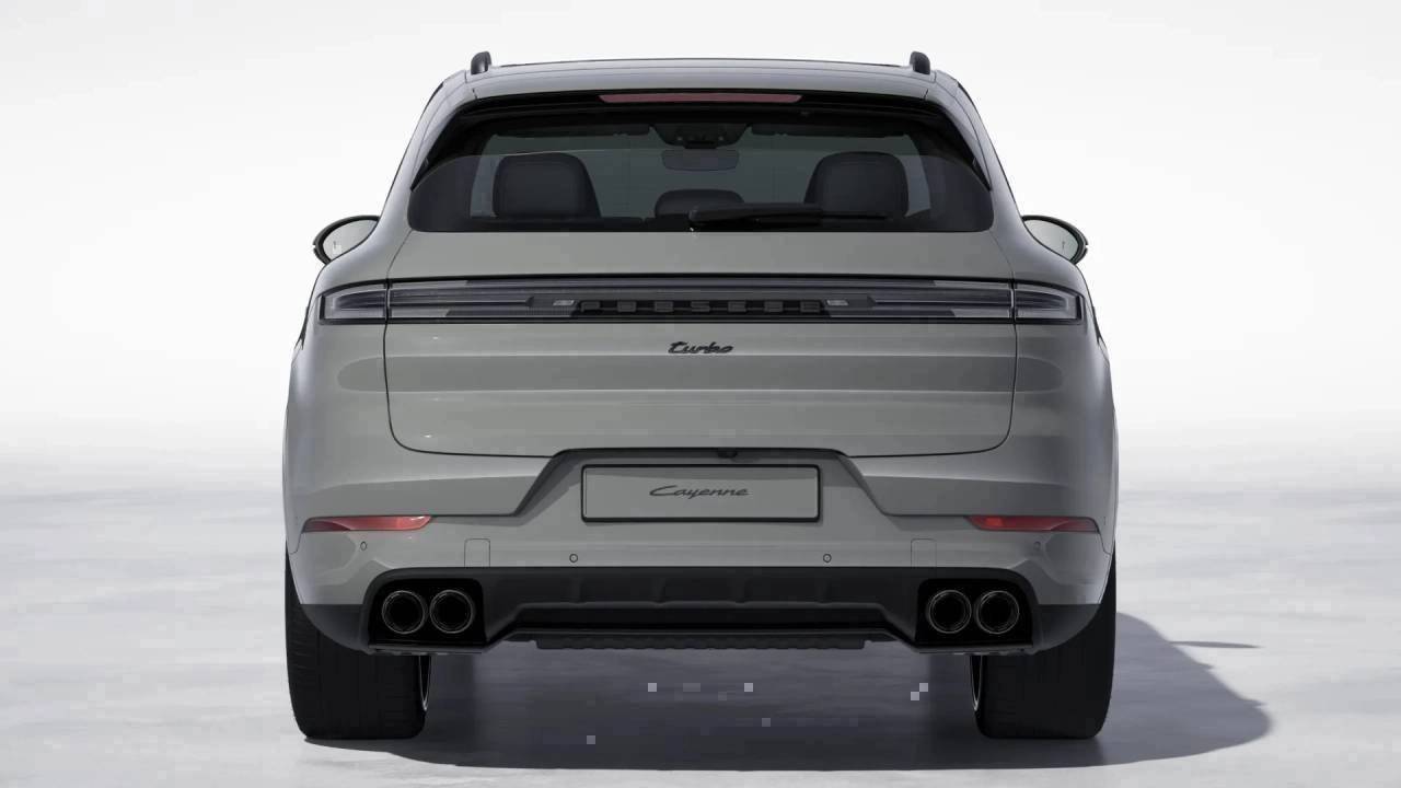 2025 Porsche Cayenne Turbo E-Hybrid photo 8