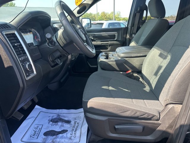 2021 Ram 1500 Classic Warlock photo 11
