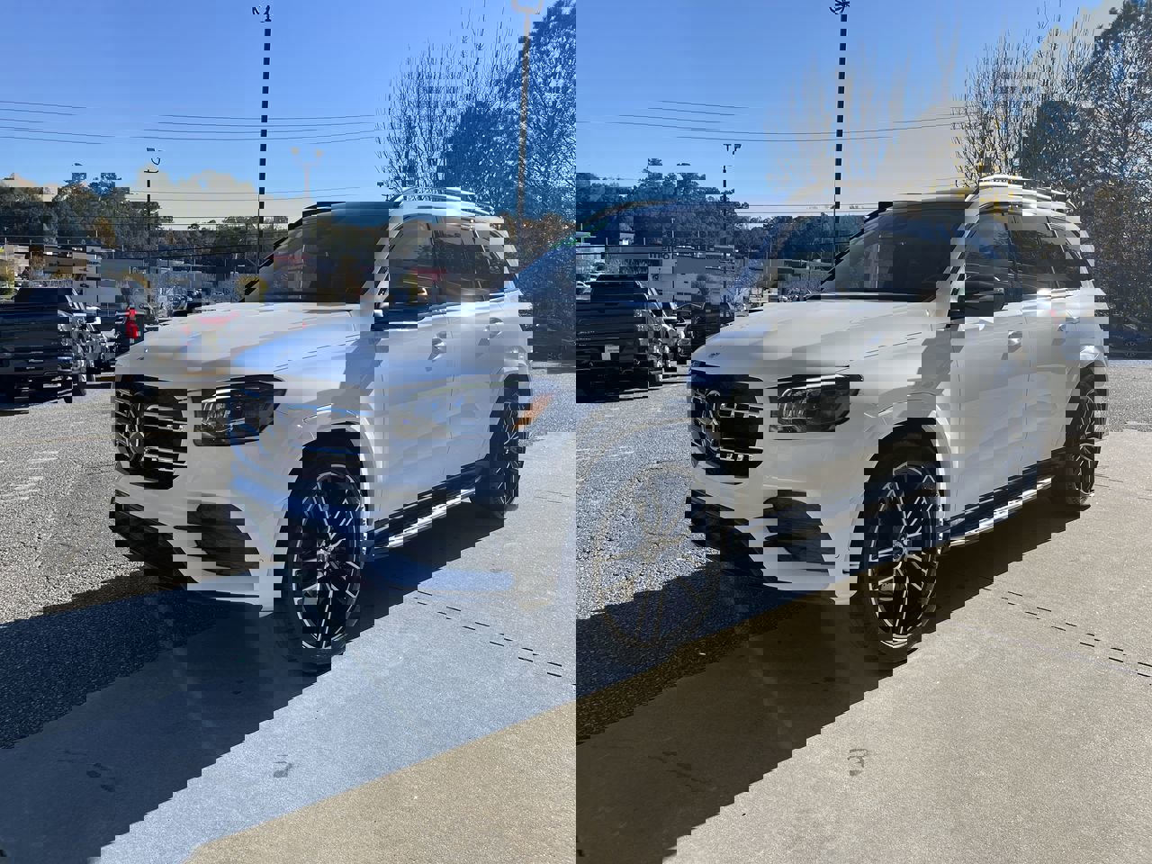 2023 Mercedes Benz GLS 450 4MATIC photo 4