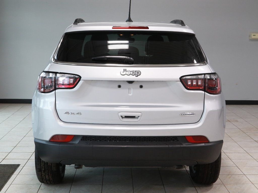 2025 Jeep Compass Latitude photo 5