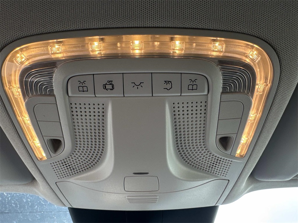 2018 Mercedes Benz Metris Passenger photo 23