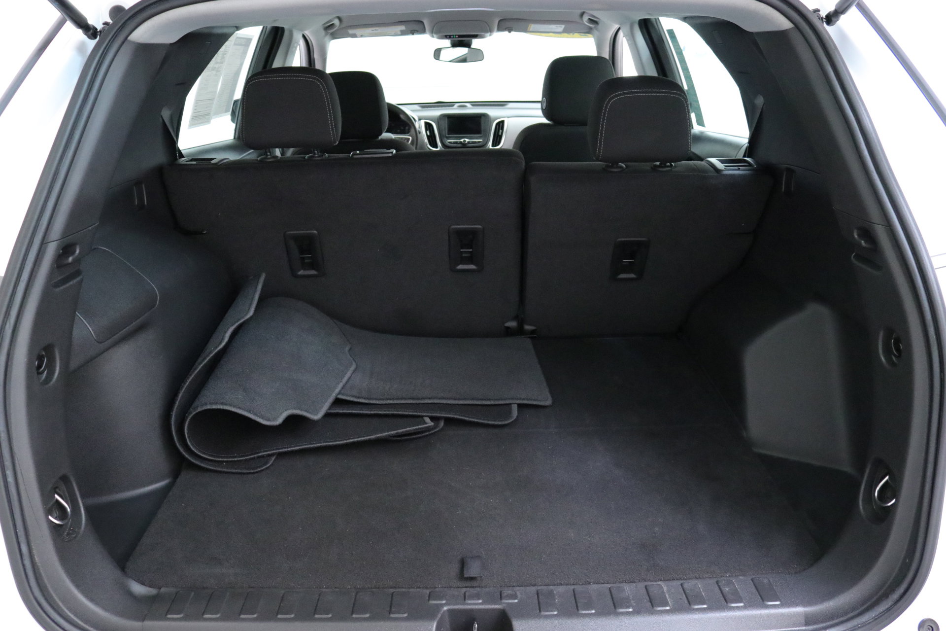 2022 Chevrolet Equinox LS photo 27