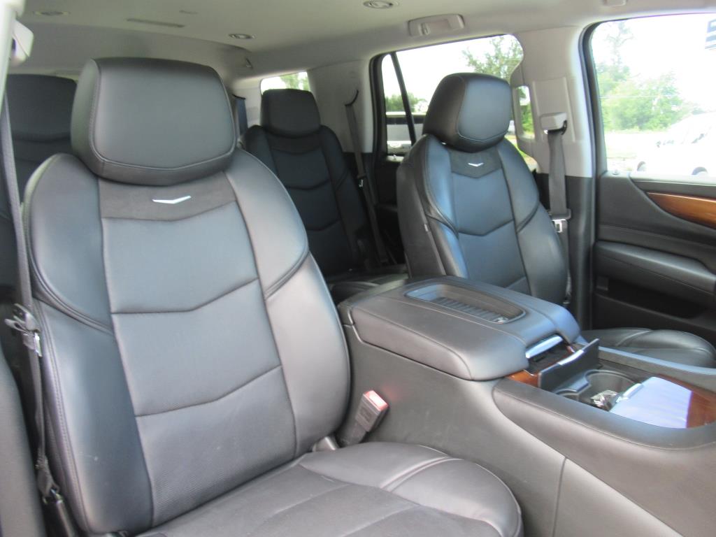 2018 Cadillac Escalade Base photo 7