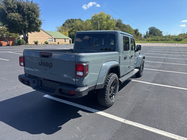 2025 Jeep Gladiator Sport photo 4
